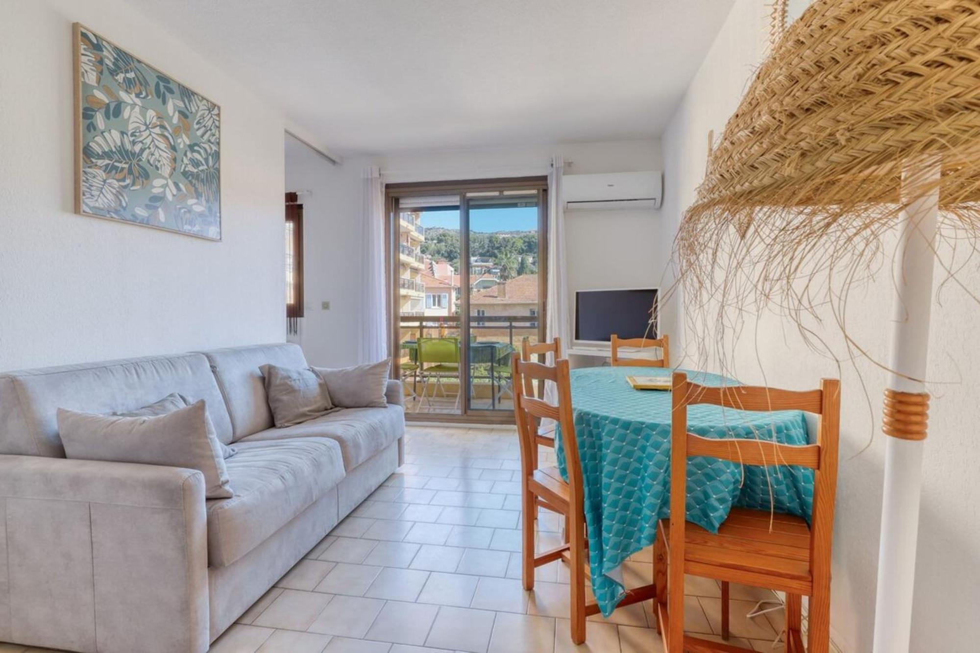 Lavandou - T2 In The City Center - 200 M From The Sea Ле-Лаванду Экстерьер фото