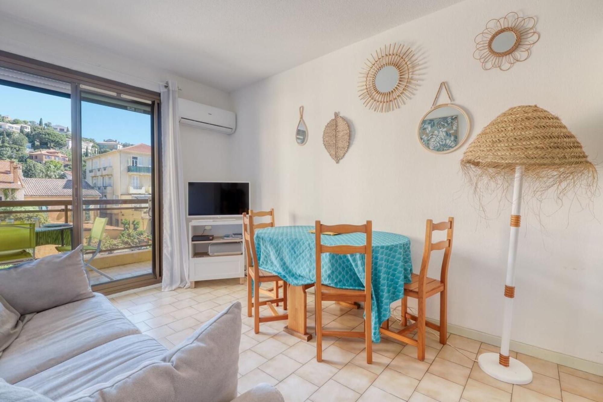 Lavandou - T2 In The City Center - 200 M From The Sea Ле-Лаванду Экстерьер фото